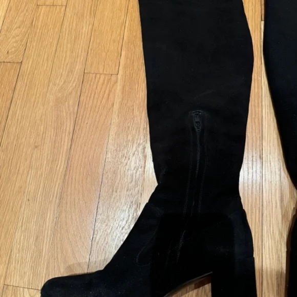 VINCE - Blythe Tall Black Suede Block Heel Boots - Picture 5 of 10